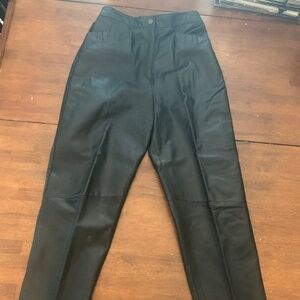 High waist two pocket leather pants